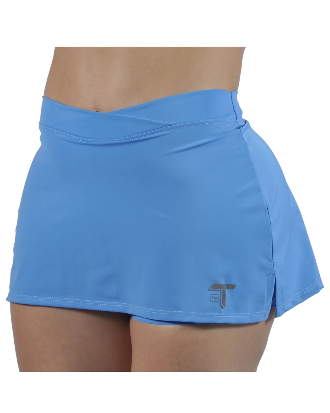 Falda Short Deportiva 2 en 1 Pretina Cruzada: azul celeste frontal — At Fit Sport Colombia